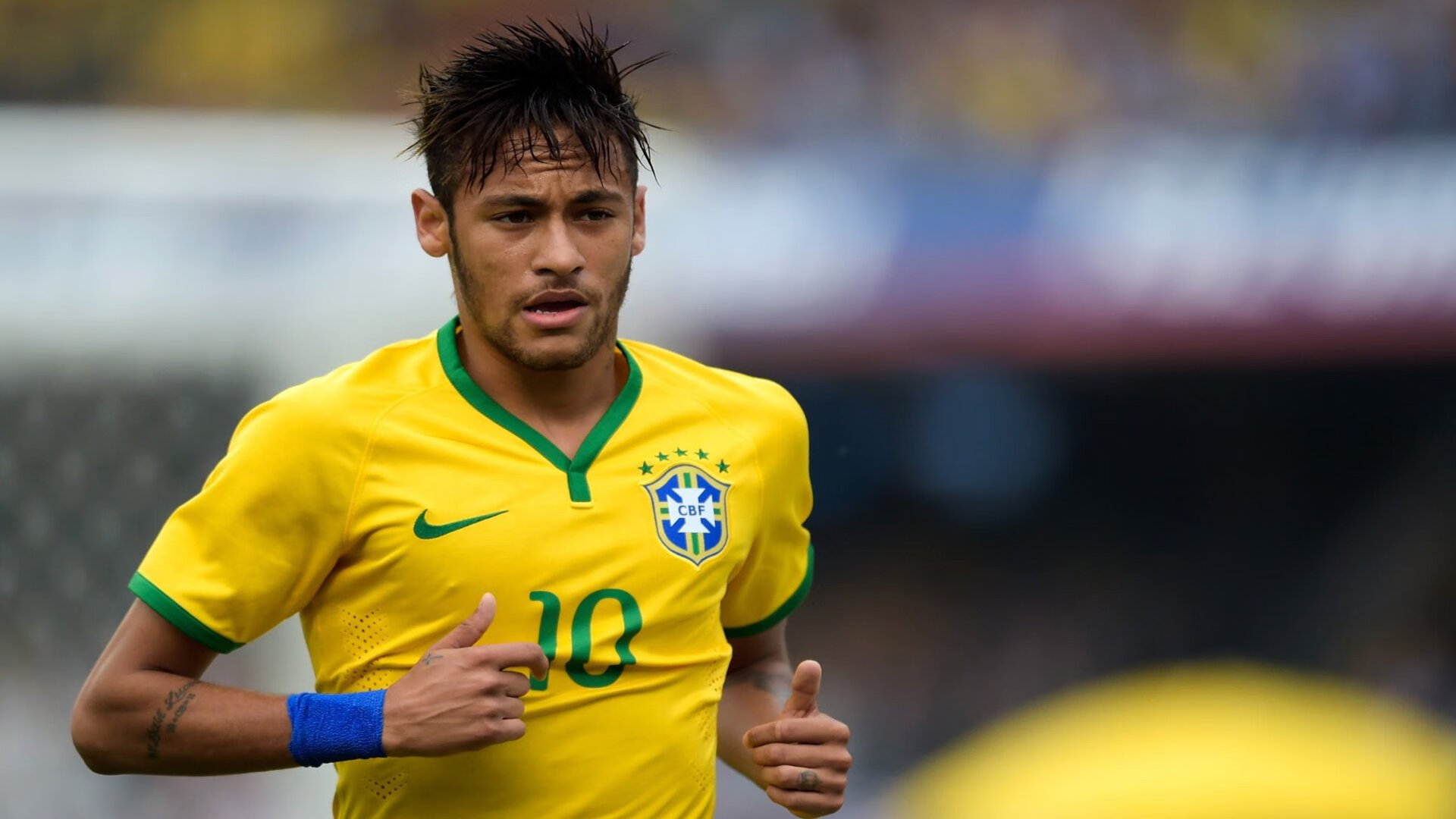 历史性碰撞:经典赛事回顾,历史性突破什么意思